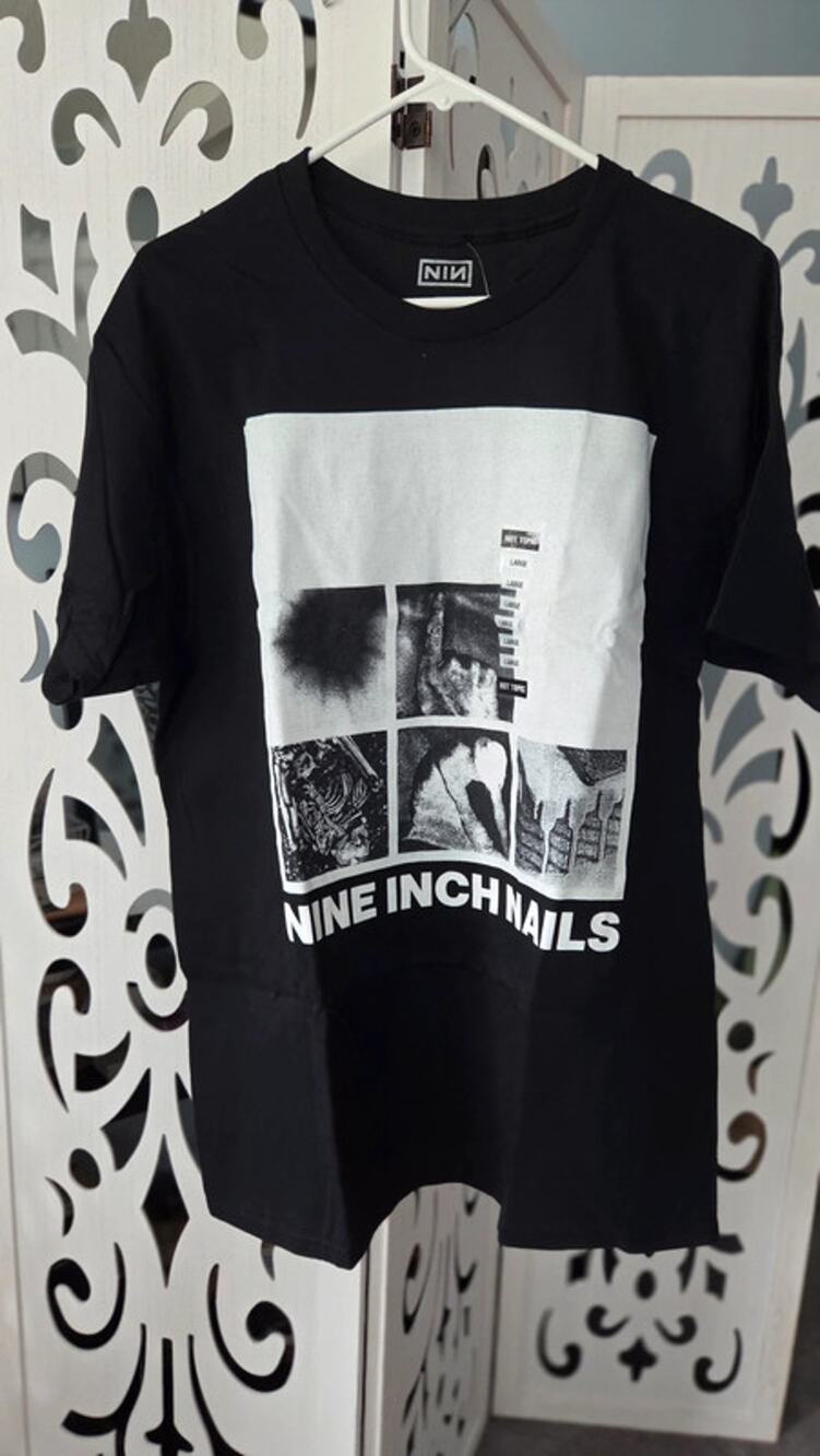 Nine Inch Nails NIN Graphic Band Tee Black Industrial Rock Shirt NWT Large